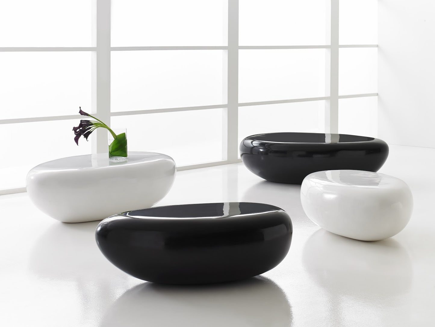 River Stone Coffee Table, Gel Coat Black, Small