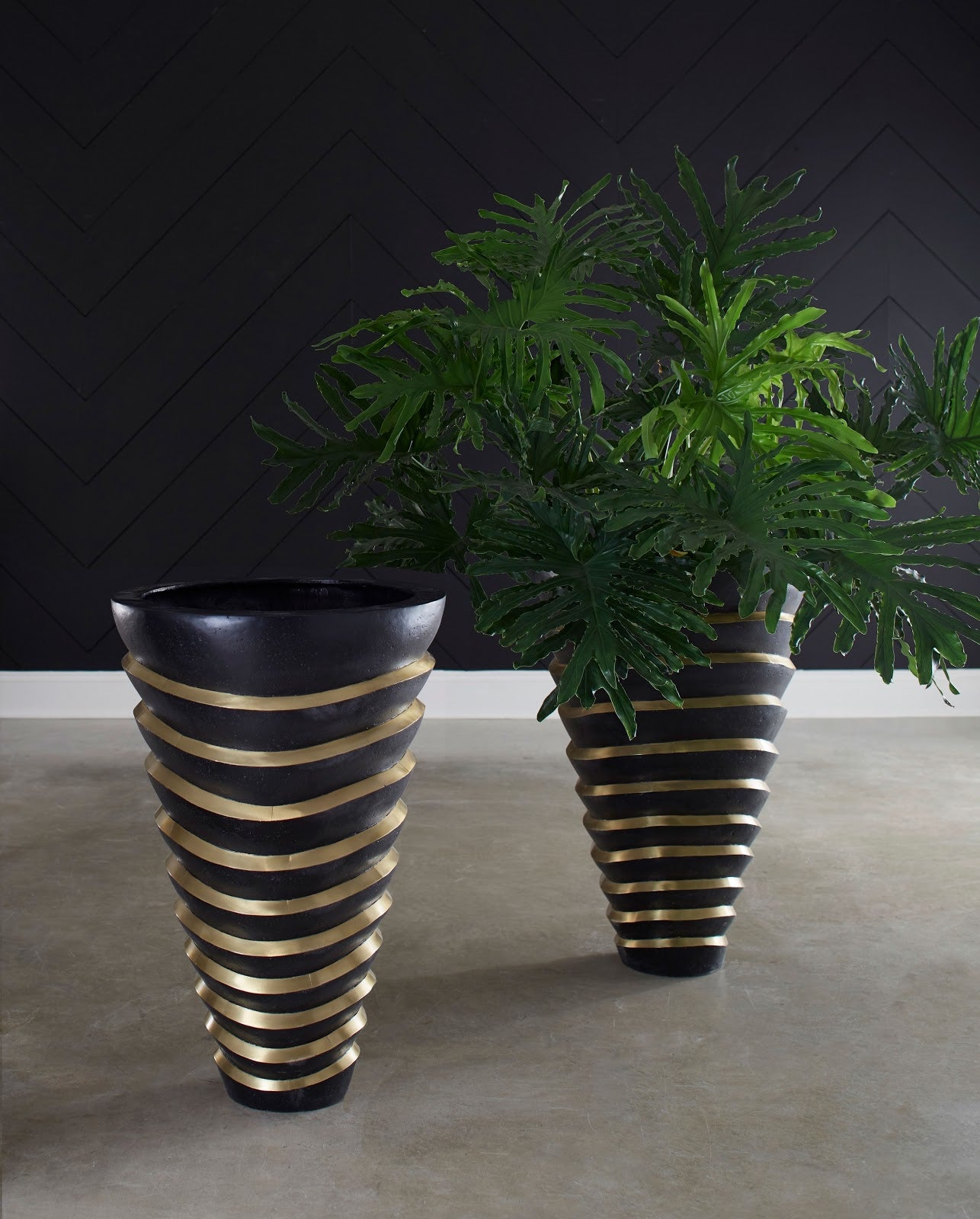 Terra Planter, Black, Brass