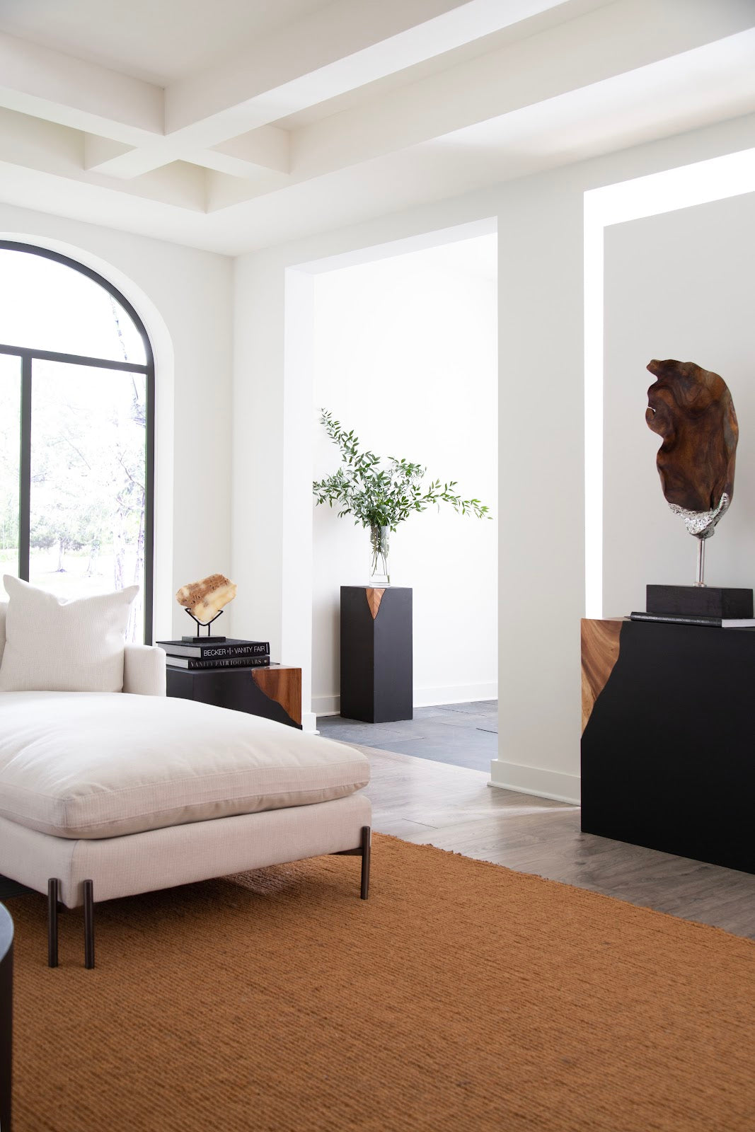 Cornered Side Table, Natural, Iron