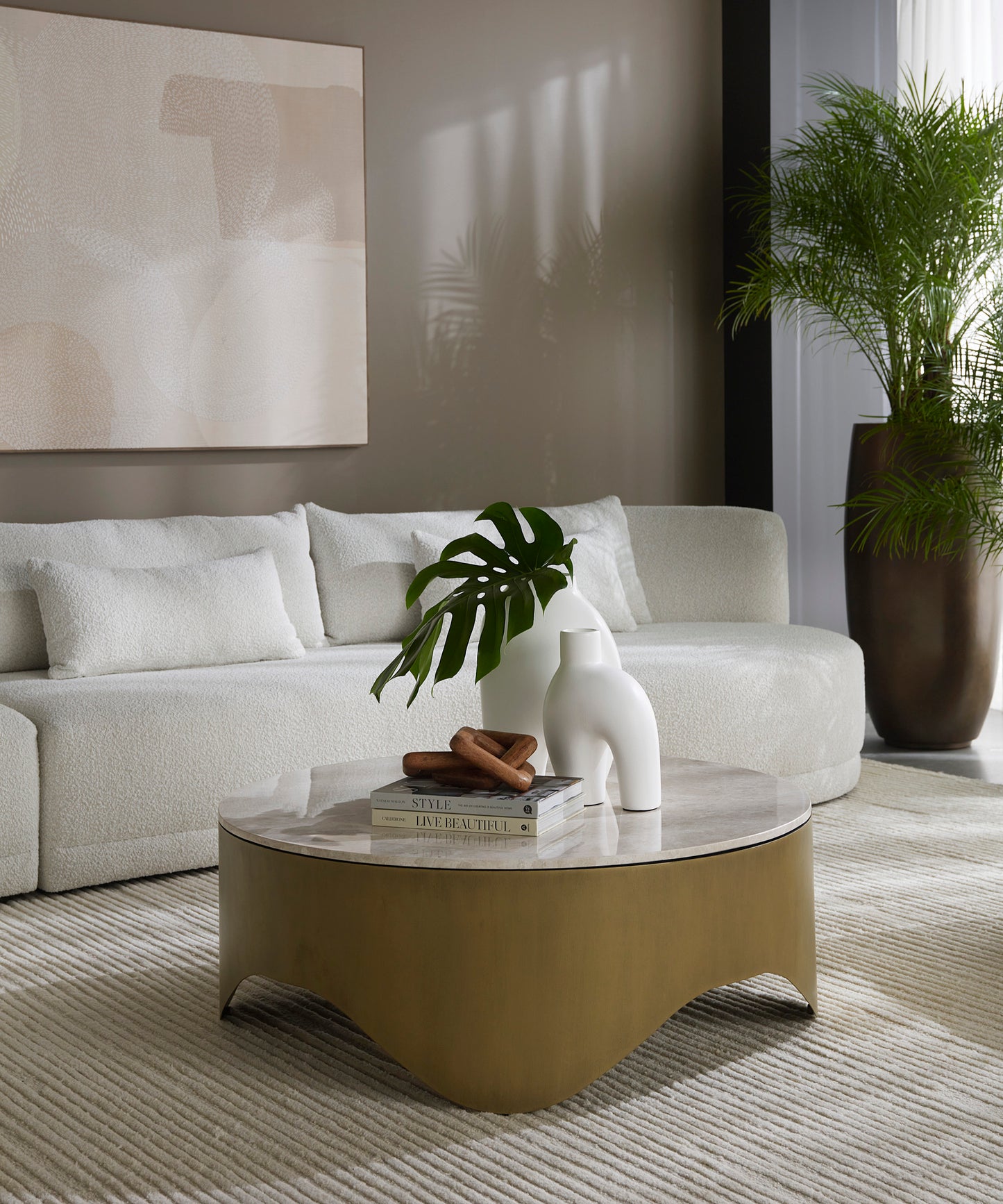 NAHLA GUINEVERE COFFEE TABLE