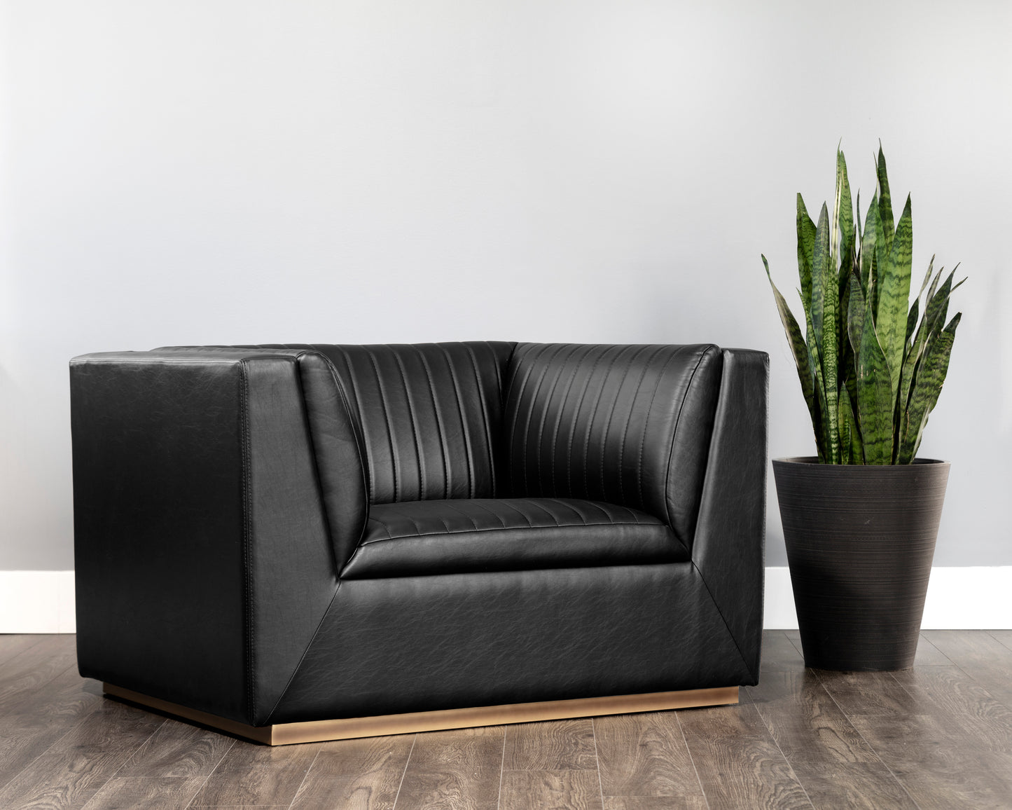 NAHLA BRADLEY ARMCHAIR - VINTAGE BLACK