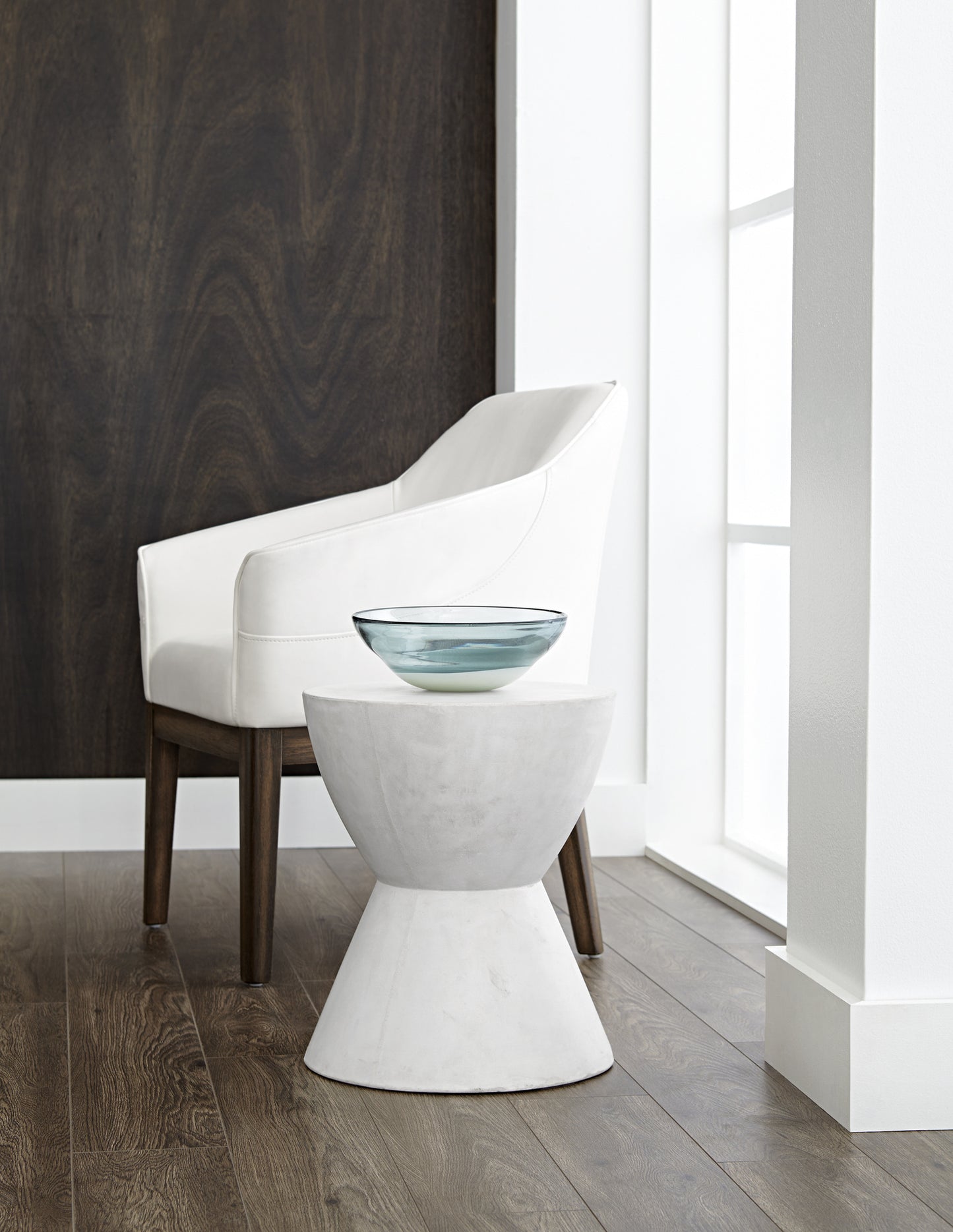NAHLA LOGAN END TABLE - WHITE