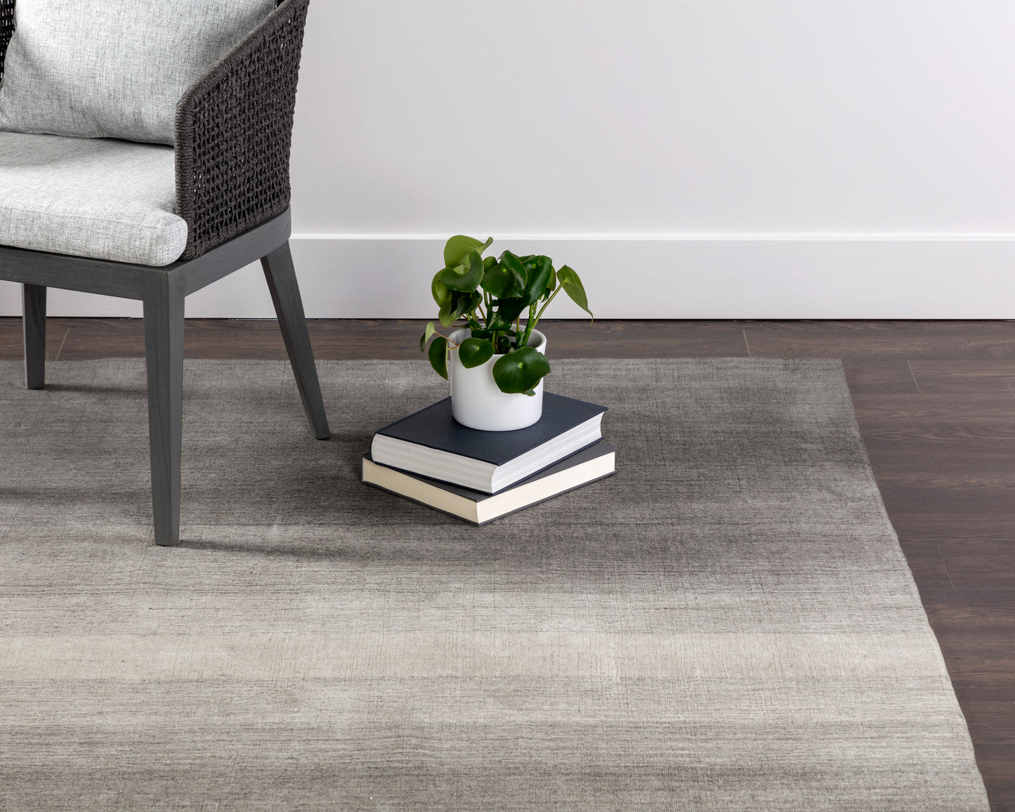 NAHLA BRISBANE HAND-WOVEN RUG - GREY - 8' X 10'