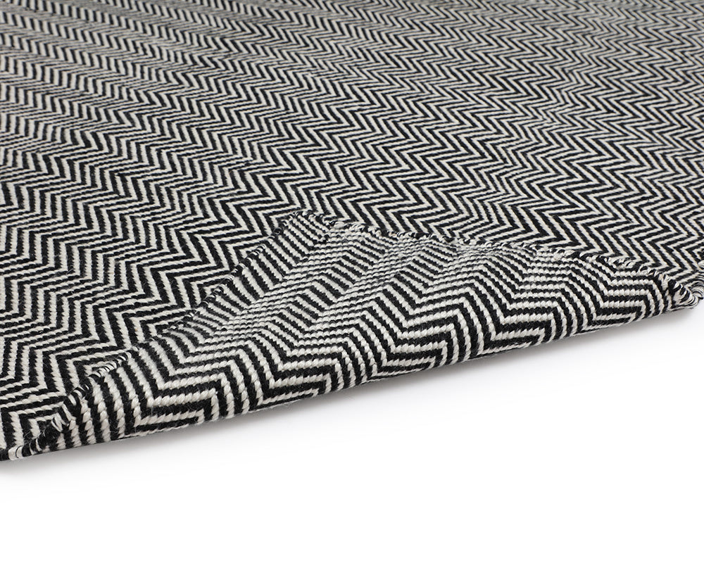 NAHLA CUSCO HAND-WOVEN RUG - BLACK / WHITE - 8' X 10'