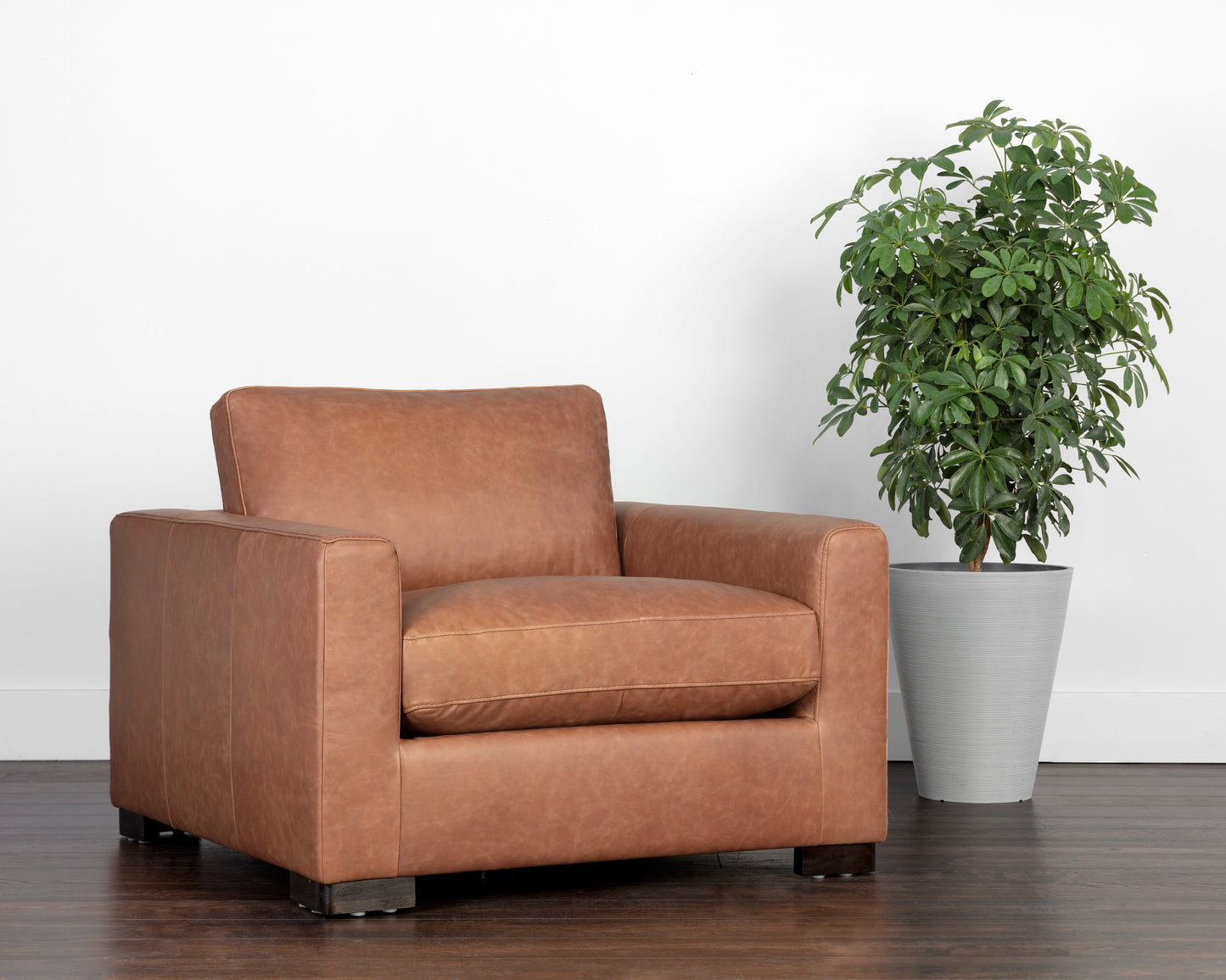 NAHLA BAYLOR ARMCHAIR - MARSEILLE CAMEL LEATHER