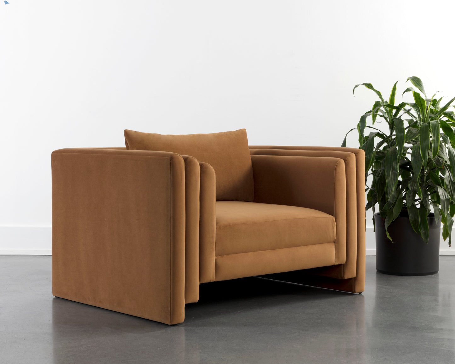 NAHLA KIRA ARMCHAIR - MEG GOLD