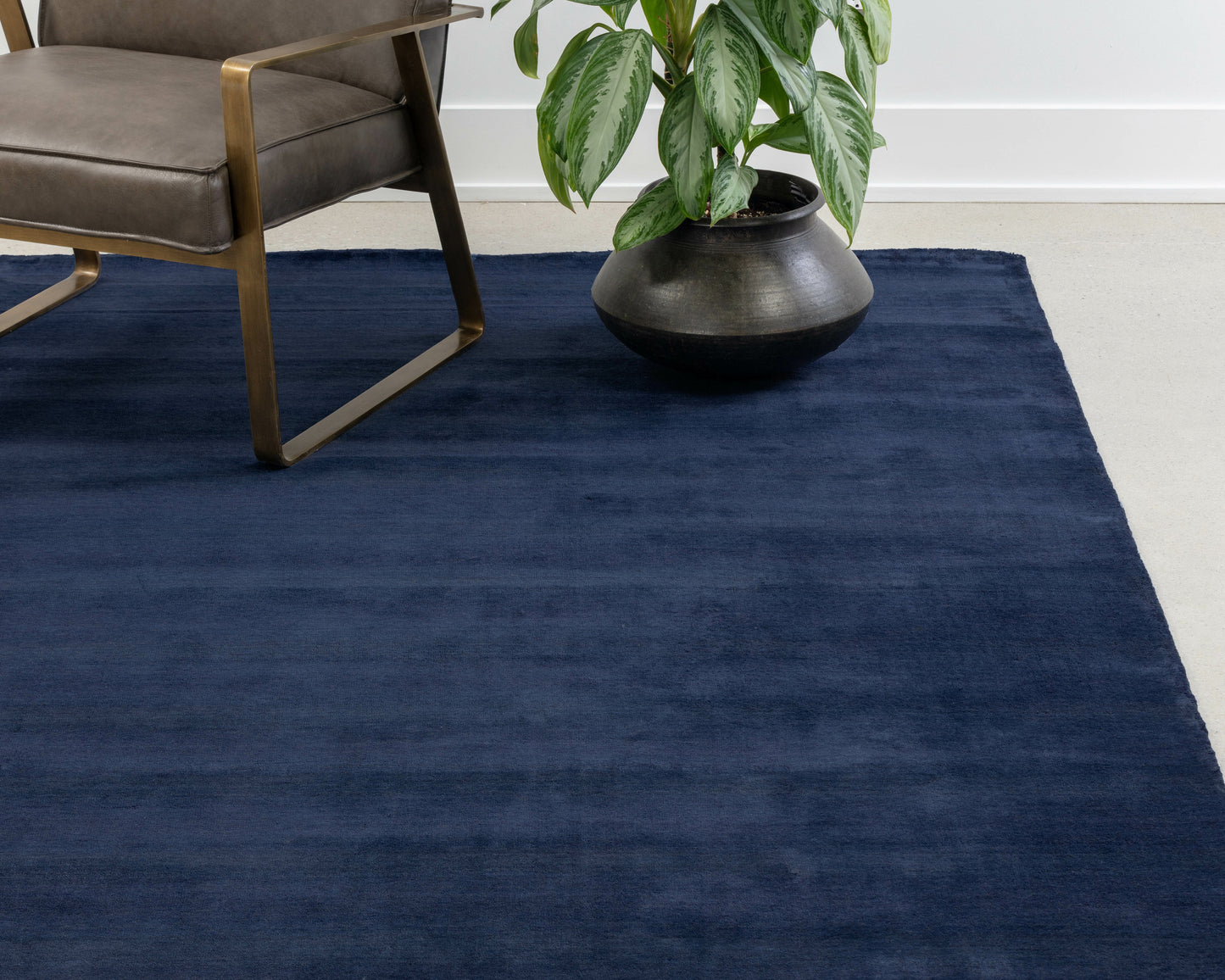 NAHLA ALASKA HAND-LOOMED RUG - NAVY - 8' X 10'