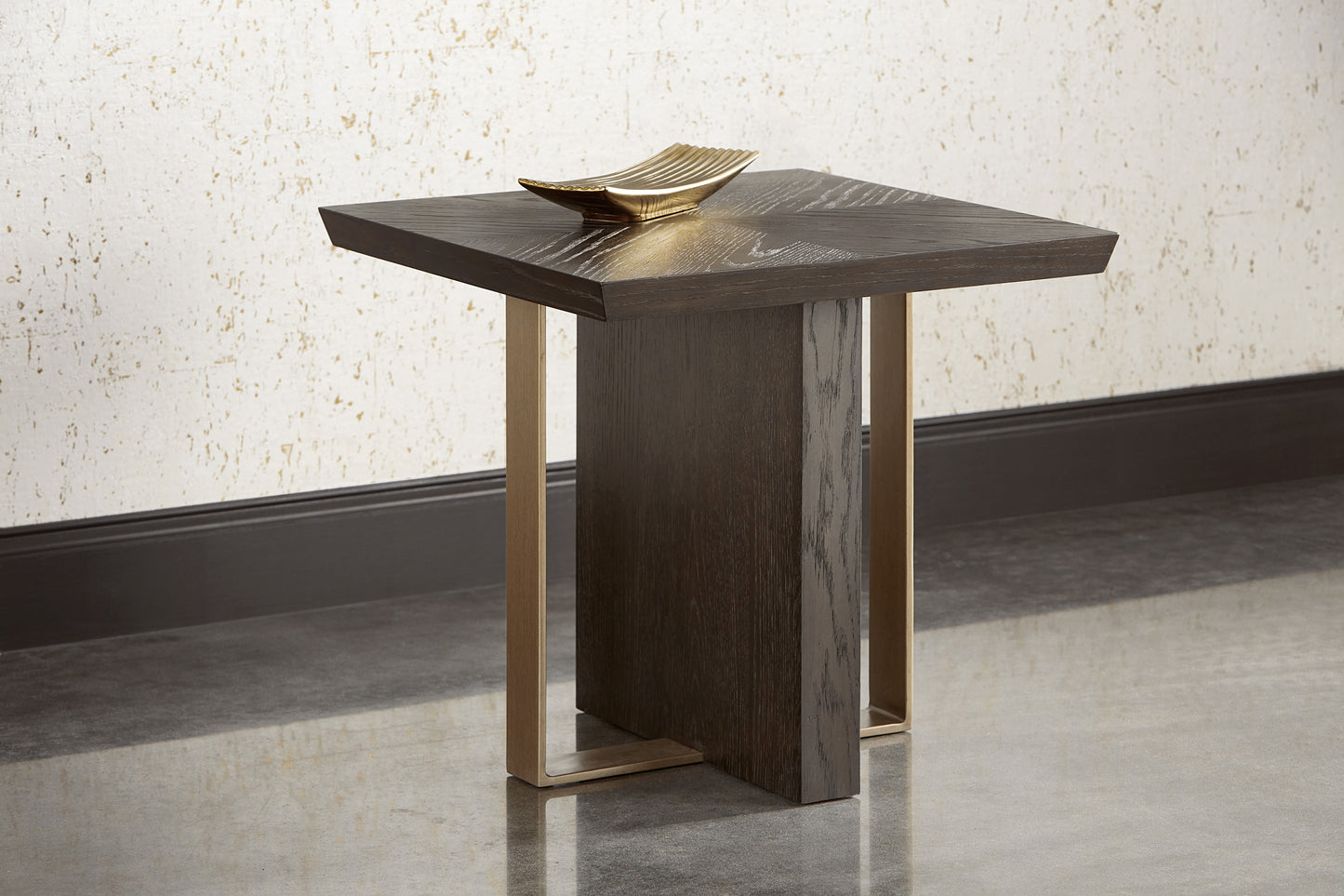 NAHLA LARS SIDE TABLE