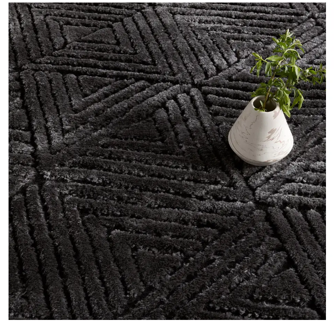 CALIX Triangle Pattern Rugs