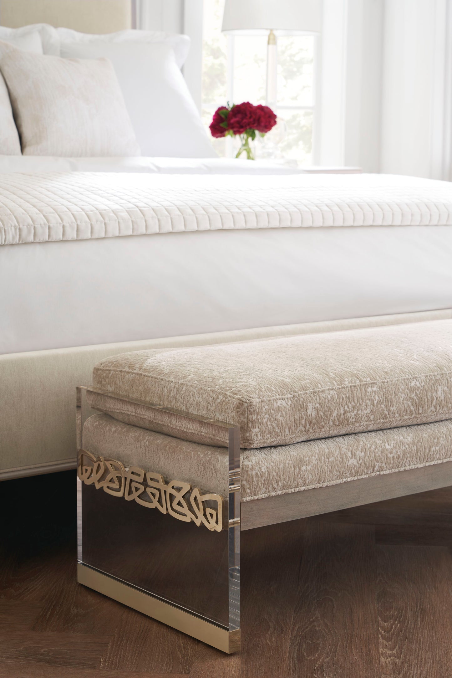 CRESCENDO UPH KING BED