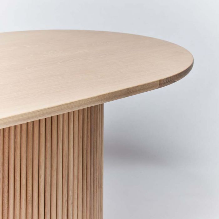 LAUREL OVAL DINING TABLE