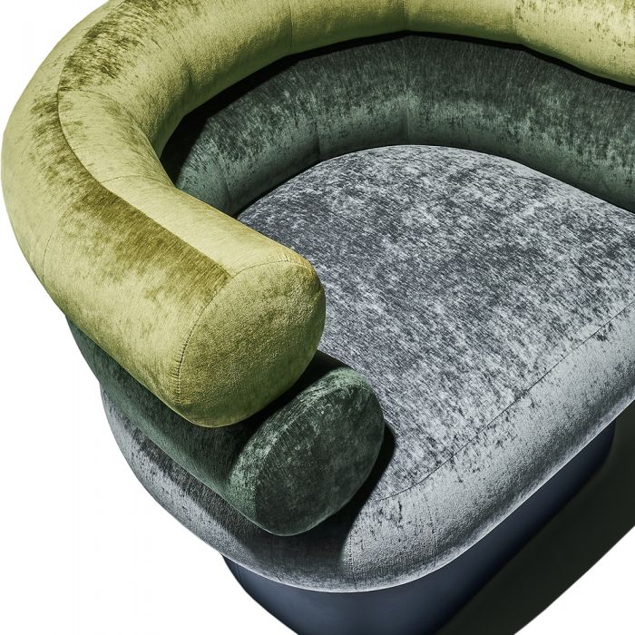 LEONA SWIVEL CHAIR BY RAYMAN BOOZER
