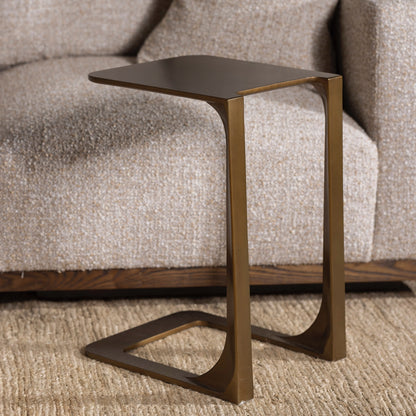 Oxford Hugging Table