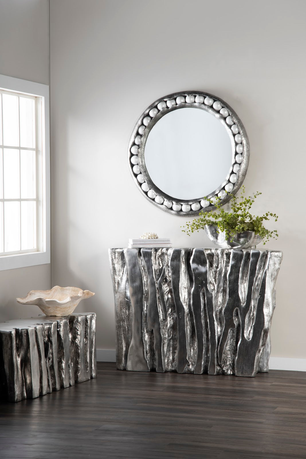 Pearl Mirror, Silver Leaf, Round