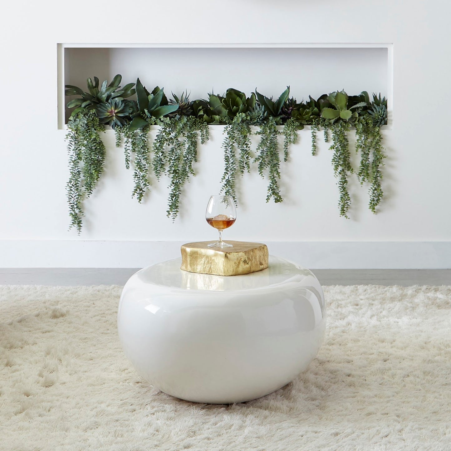 River Stone Coffee Table, Gel Coat White, Large