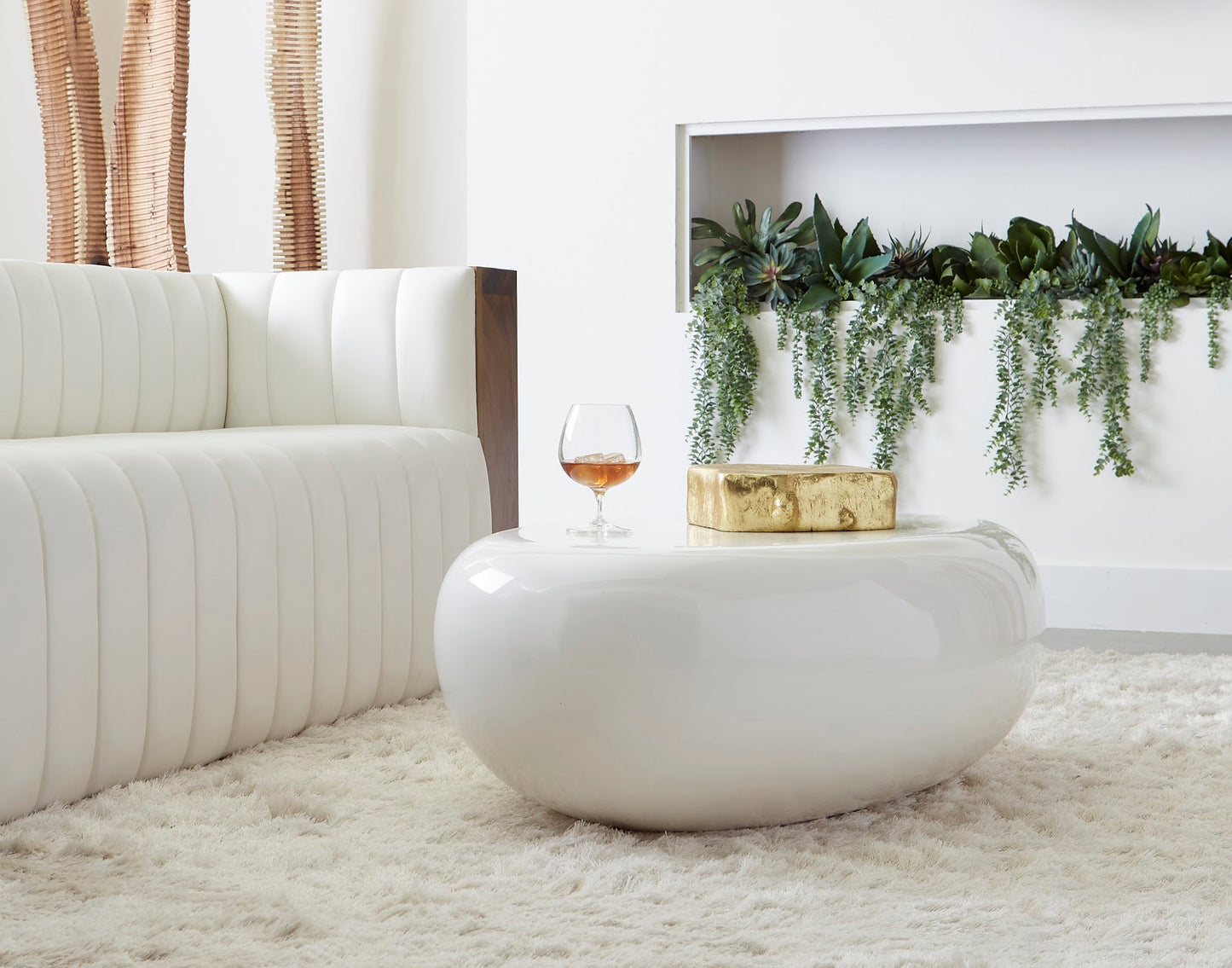 River Stone Coffee Table, Gel Coat White, Large