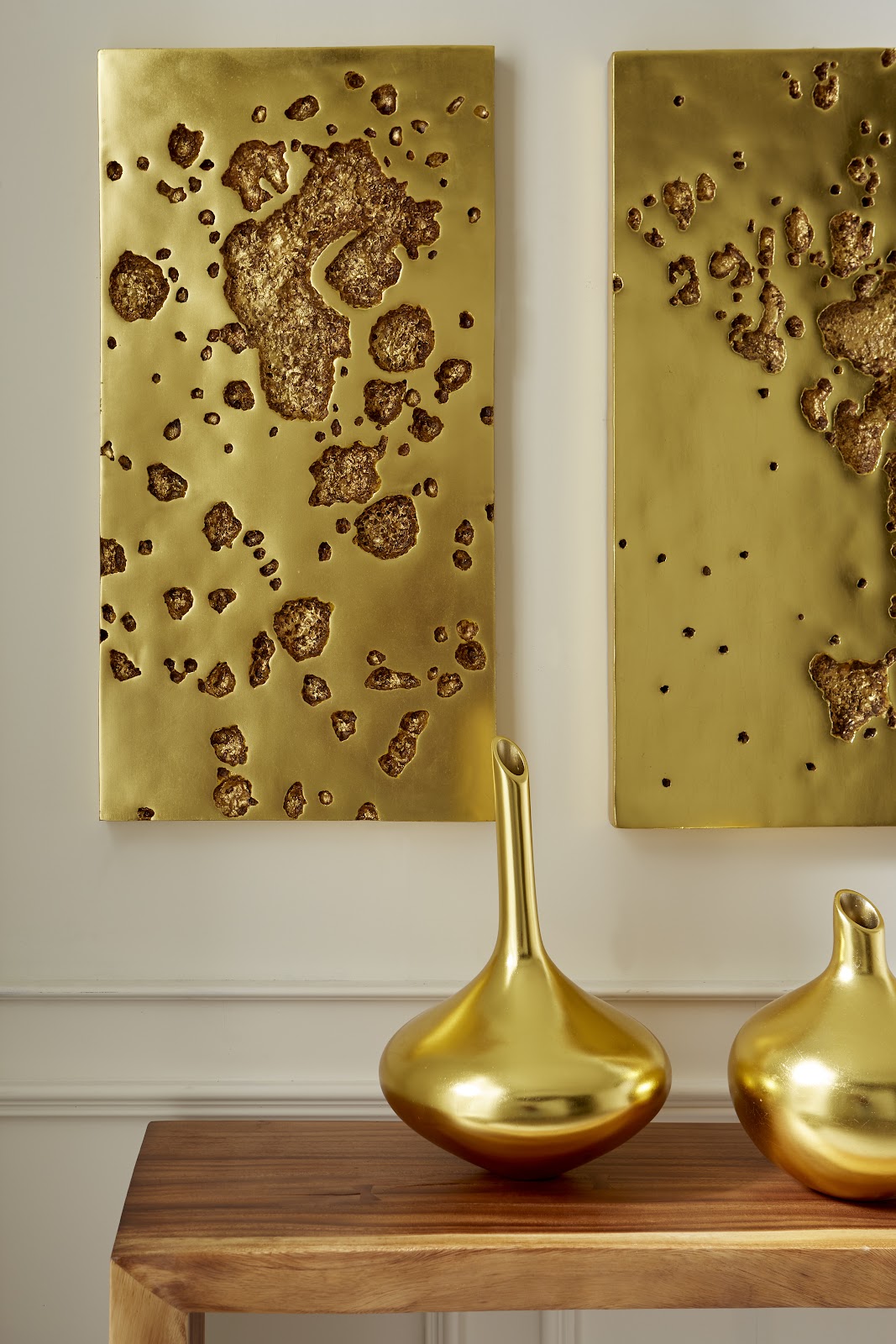 Katha Vase, Gold Leaf