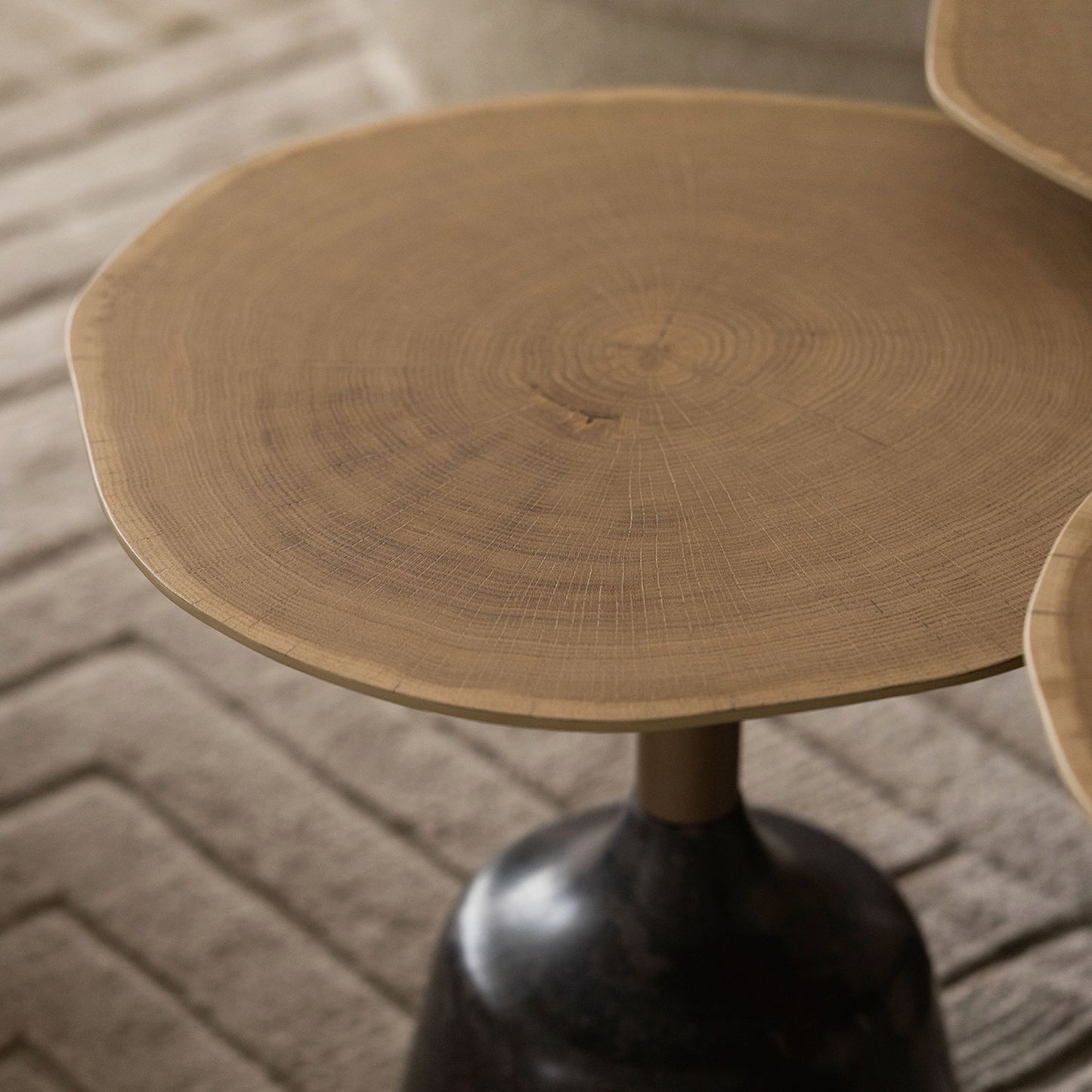 Sacha Bunching Cocktail Table