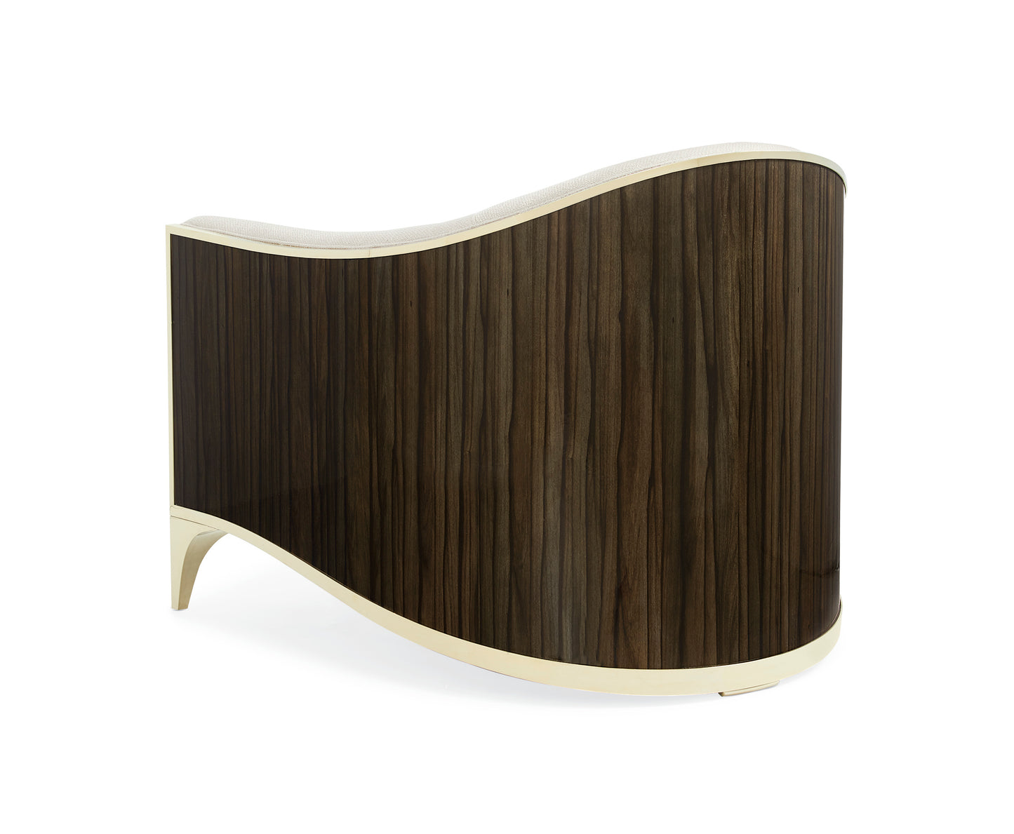 THE SVELTE CHAIR