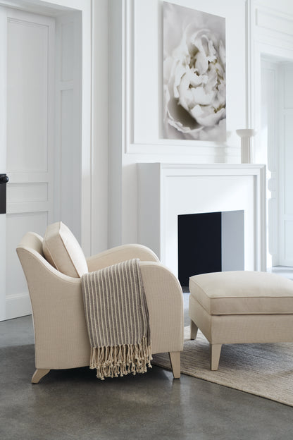 VICTORIA CHAIR