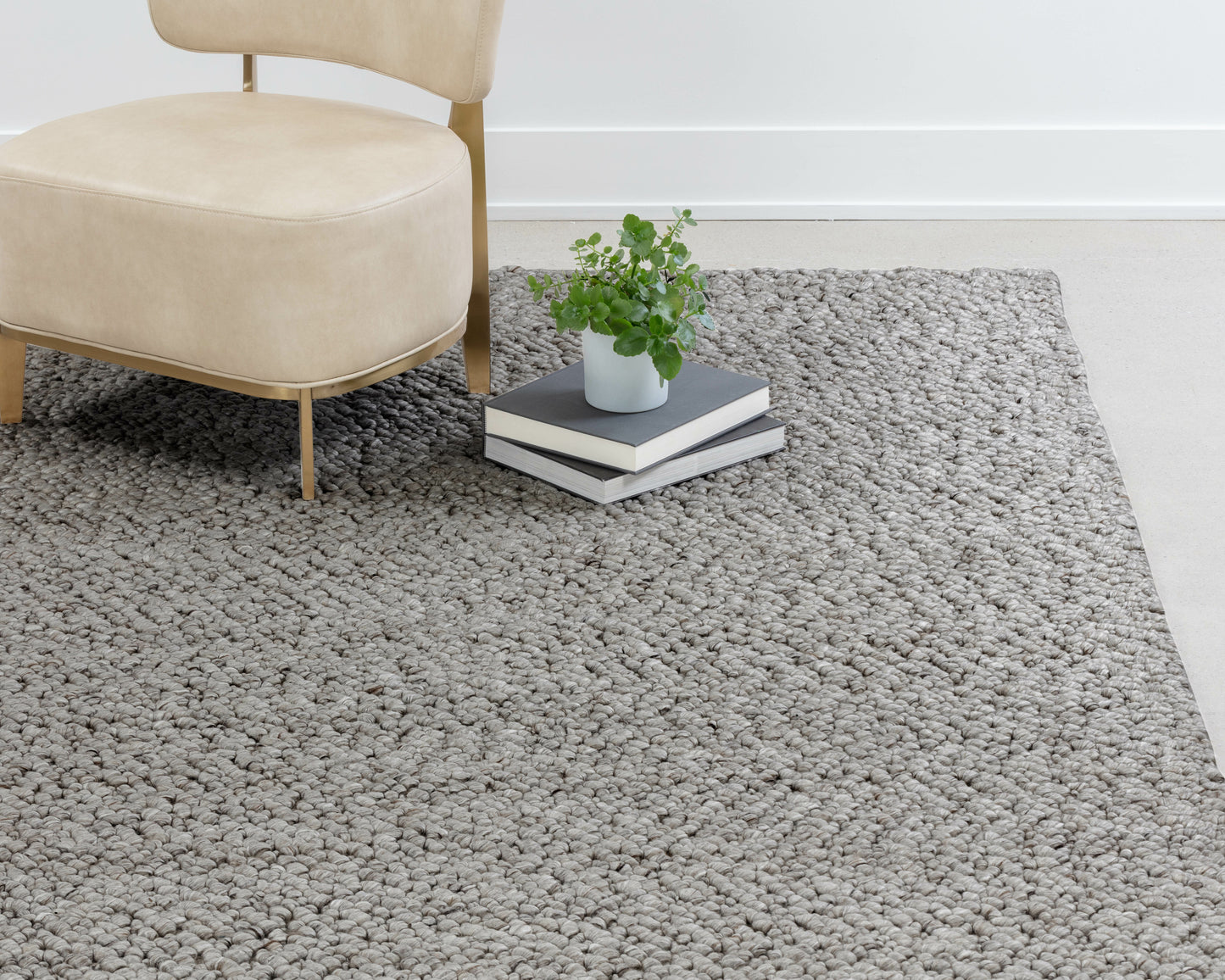 NAHLA UMEA HAND-WOVEN RUG - SILVER - 8' X 10'