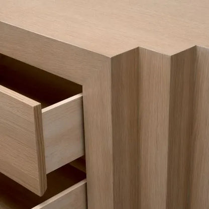 Dresser Metropolitan